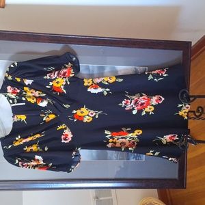 Free People floral size 6